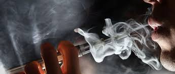 Cigarrillo electrónico, un fenómeno social que merece el control del Estado. Cigarrillo electrónico, un fenómeno social que merece el control del Estado.