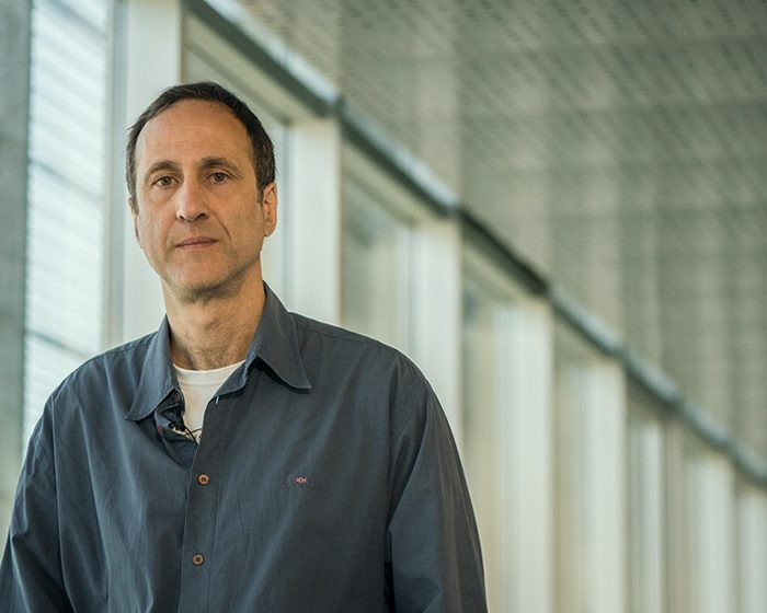 Daniel Parisi: un científico que trabaja desde la Ingeniería para evitar las tragedias de multitudes Daniel Parisi: un científico que trabaja desde la Ingeniería para evitar las tragedias de multitudes