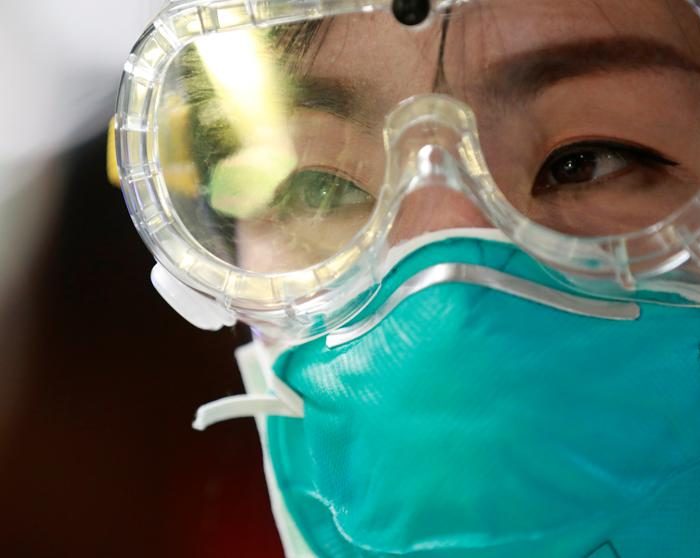 Un biólogo alemán probará medicamentos en animales para enfrentar el coronavirus
