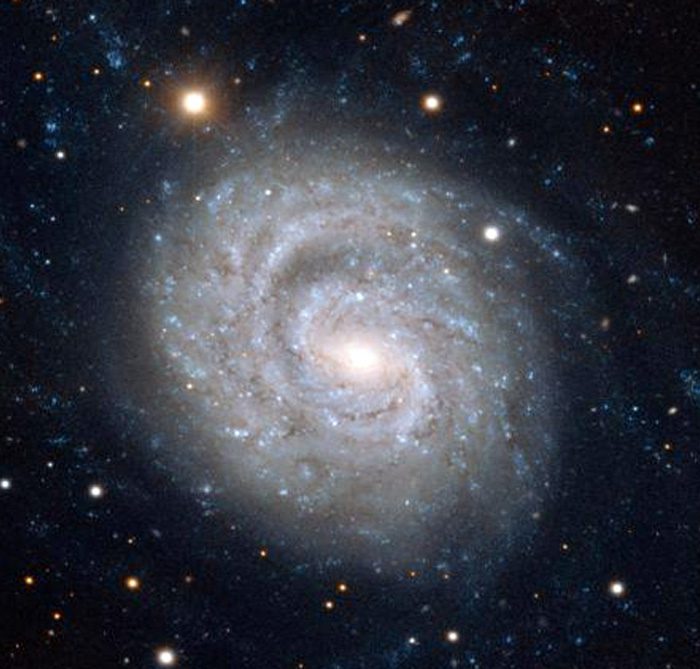 Identifican agujeros negros masivos “escondidos” en galaxias enanas