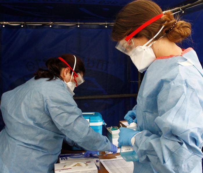 Un nuevo estudio reveló que las mujeres de la salud integran uno de los grupos más vulnerables Un nuevo estudio reveló que las mujeres de la salud integran uno de los grupos más vulnerables