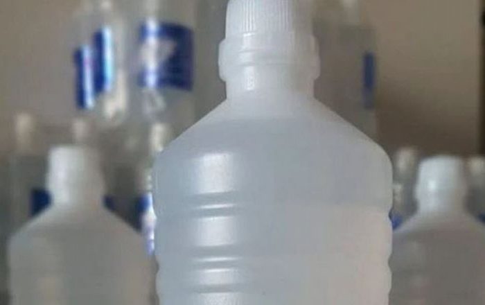 ANMAT prohibió la venta de dos marcas de alcohol etílico