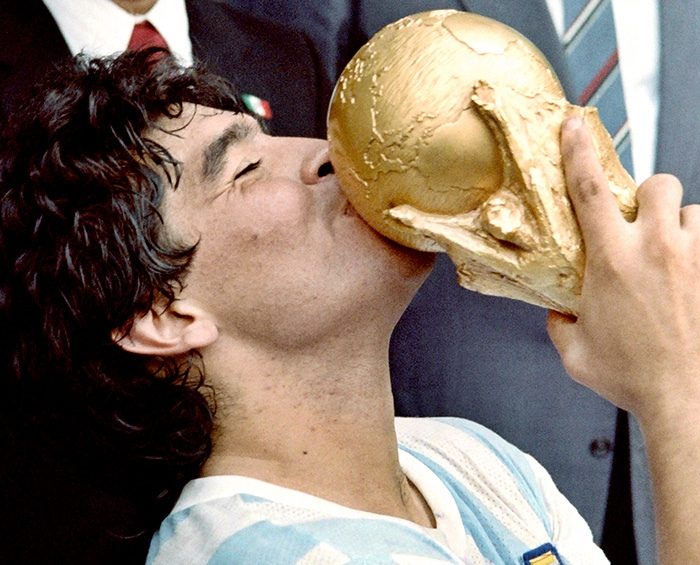 Maradona se mencionó más de 21 millones de veces en Facebook el día en que murió