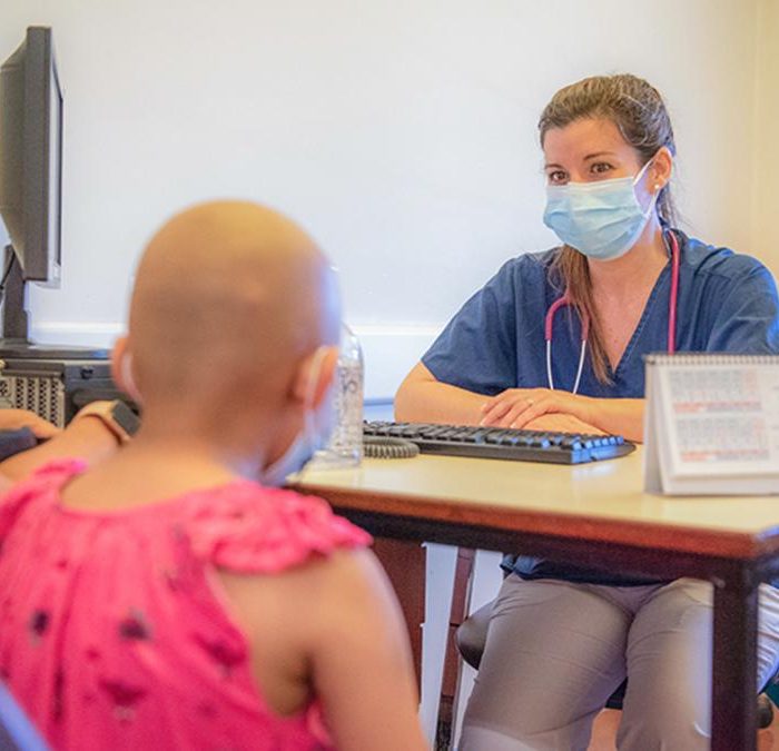 Ocho de cada 10 niños con cáncer en Argentina se atienden en el sistema público de salud