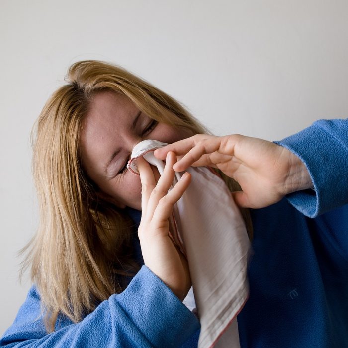 Neumonólogos recomiendan vacunarse antes del pico de gripe