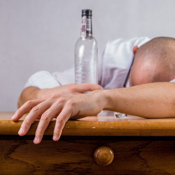 Más de 3 millones de muertes anuales por consumo de alcohol y drogas Más de 3 millones de muertes anuales por consumo de alcohol y drogas