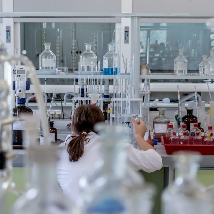 Desarrollan un parche cutáneo que monitoriza continuamente los biomarcardores de salud