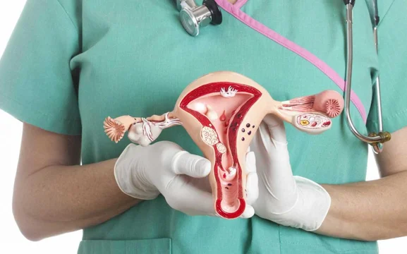 La enfermedad silenciosa en mujeres que requiere mayor conciencia y detección temprana