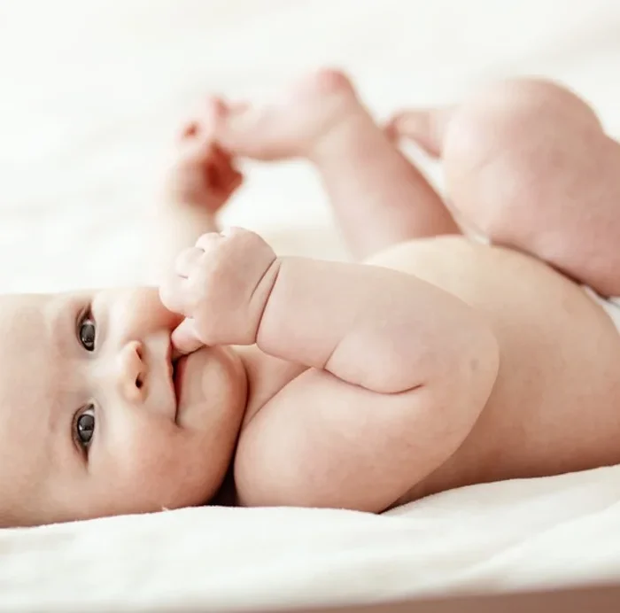 La importancia de prestarle atención especial a la piel de los bebés en sus primeros años de vida La importancia de prestarle atención especial a la piel de los bebés en sus primeros años de vida