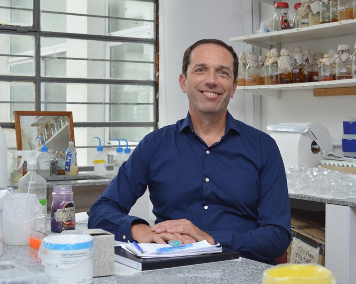 Un investigador del CONICET será el primer presidente argentino de la Sociedad Americana de Microbiología