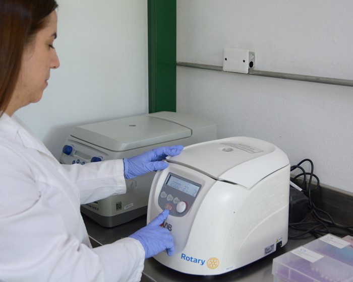 Un servicio que permite estudiar mutaciones genéticas en cáncer hereditario